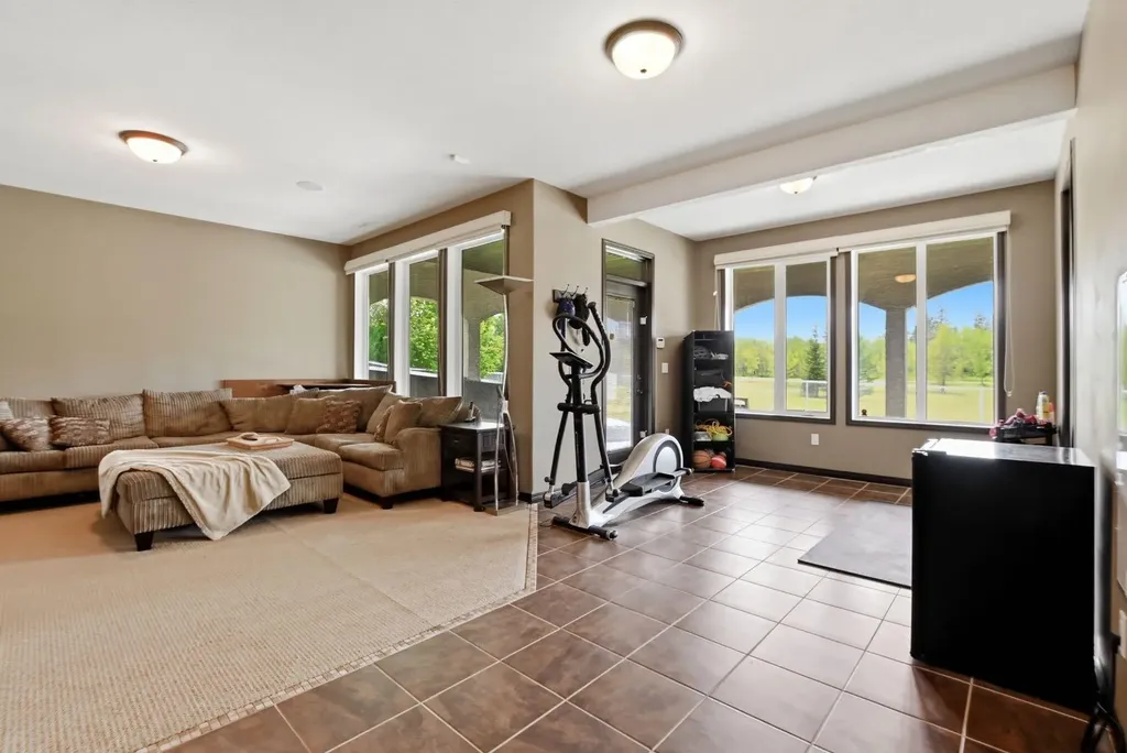 74 Oaklands Crescent Red Deer AB T4P0C4