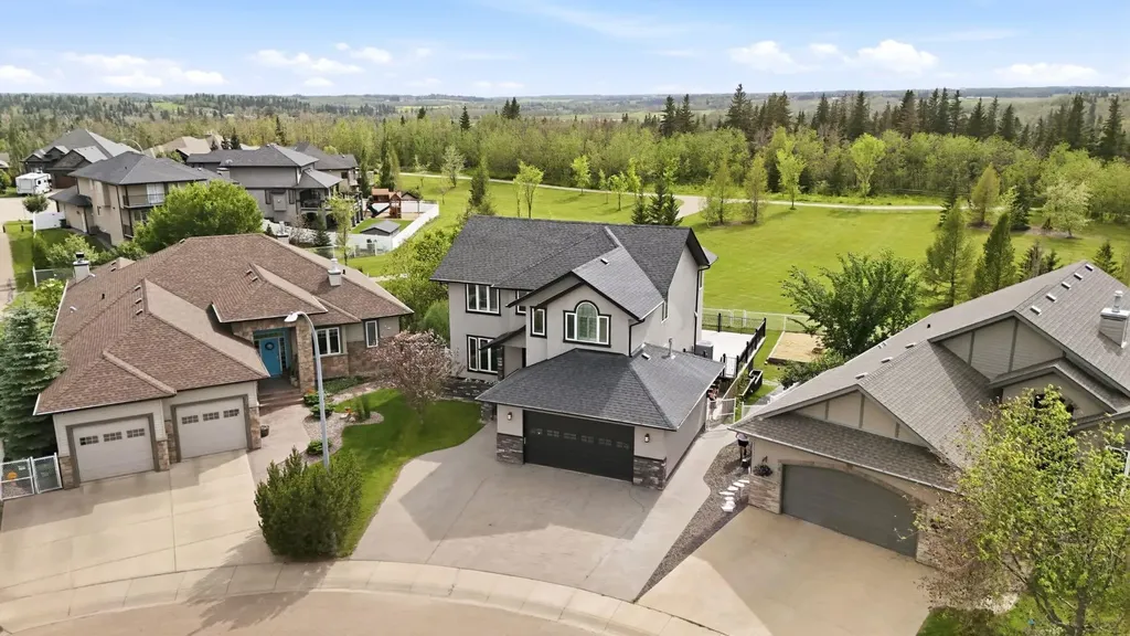 74 Oaklands Crescent Red Deer AB T4P0C4