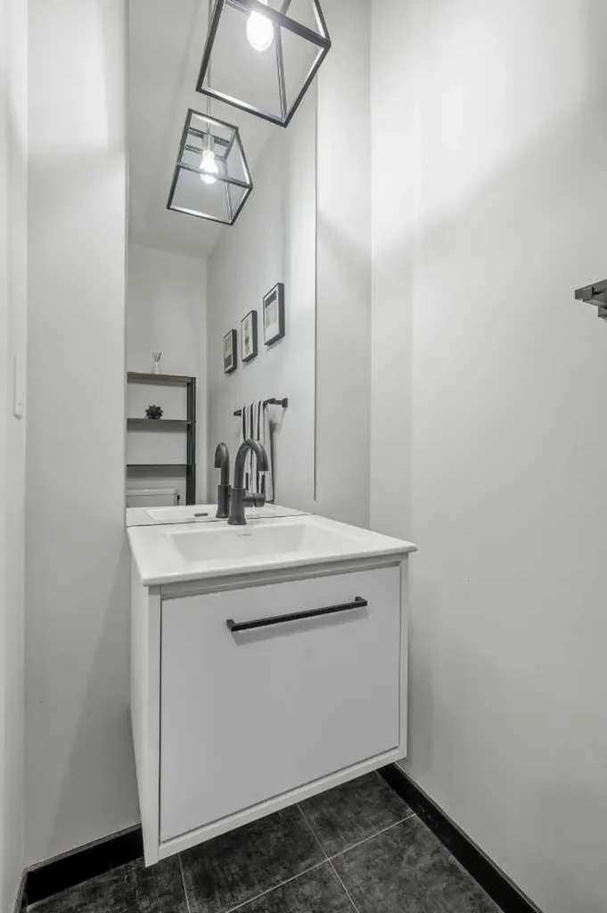 119 Howse Hill NE Calgary AB T3P1P3
