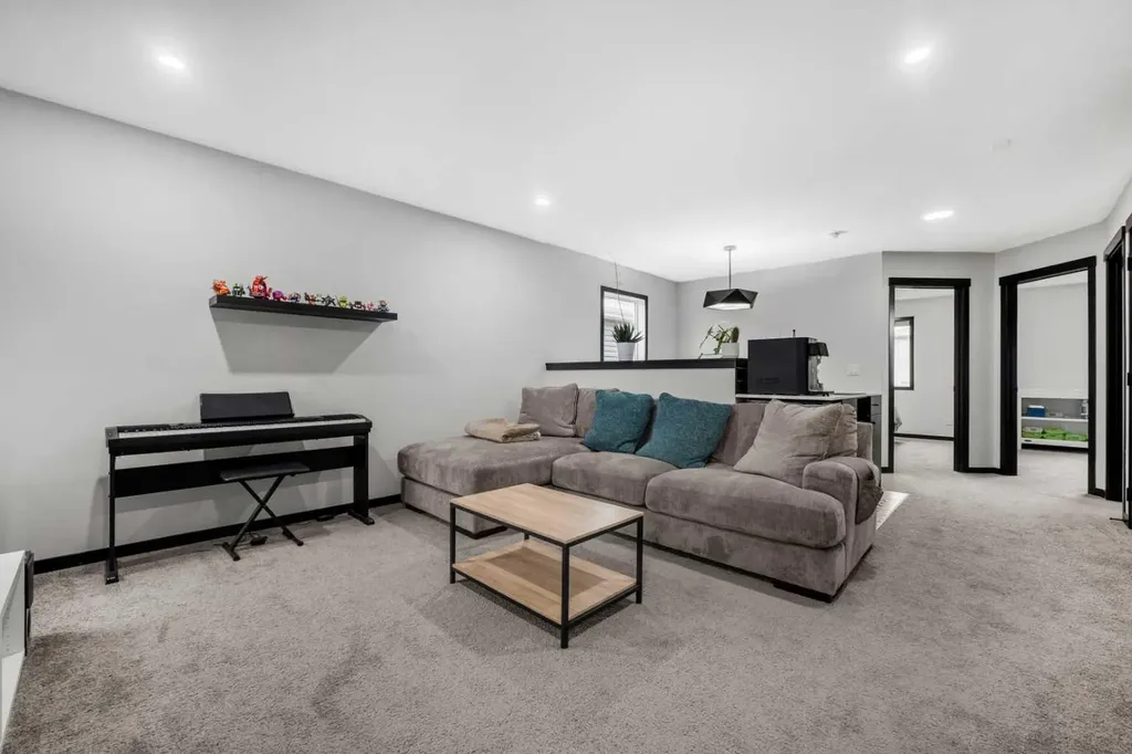119 Howse Hill NE Calgary AB T3P1P3