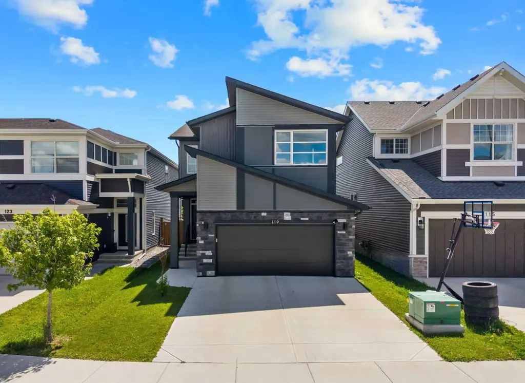 119 Howse Hill NE Calgary AB T3P1P3