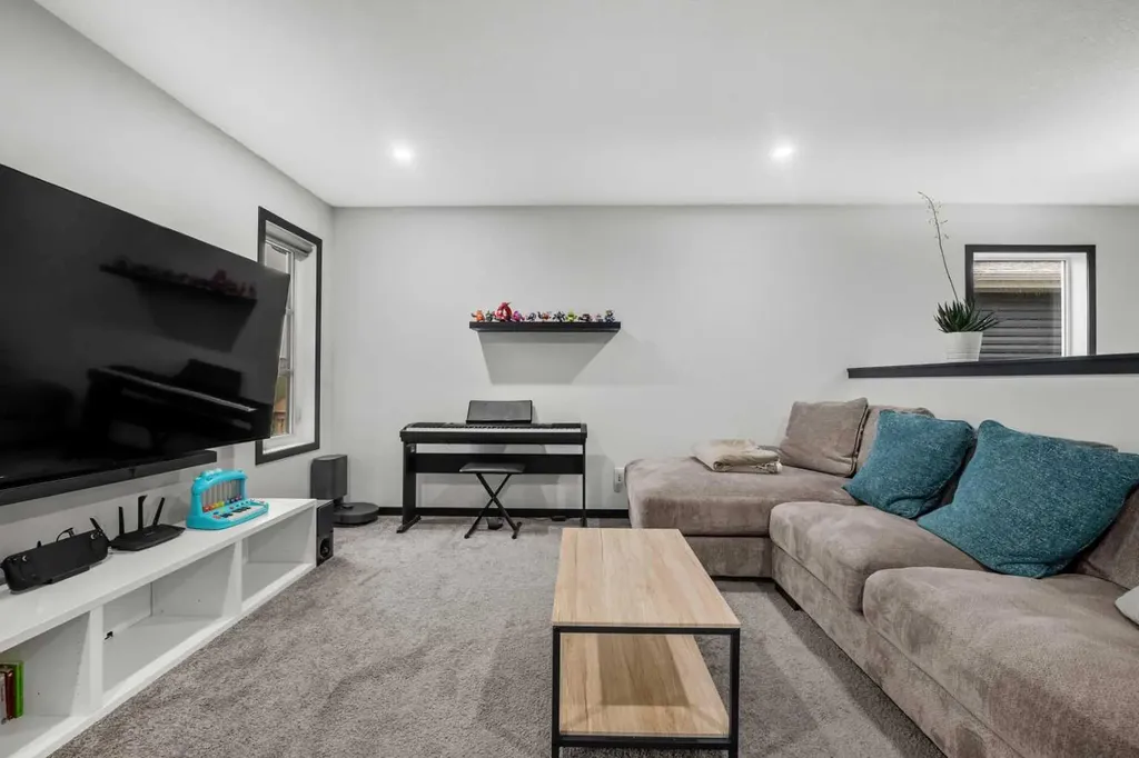 119 Howse Hill NE Calgary AB T3P1P3