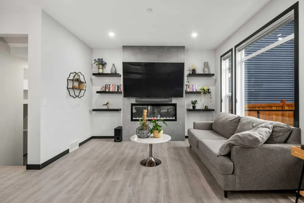 119 Howse Hill NE Calgary AB T3P1P3