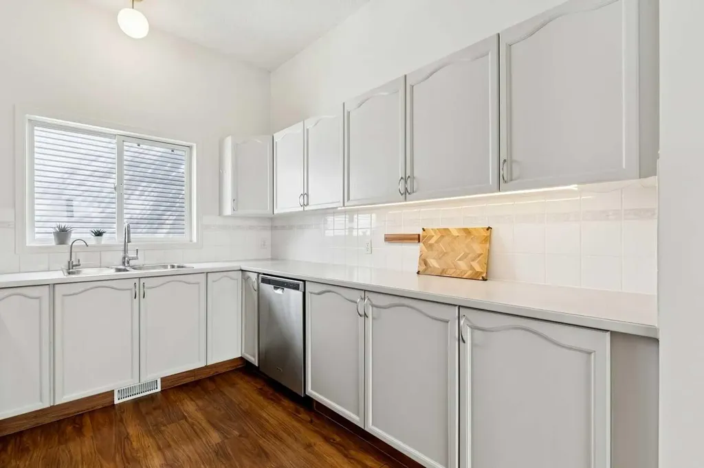 98 River Rock Way SE Calgary AB T2C 4H1
