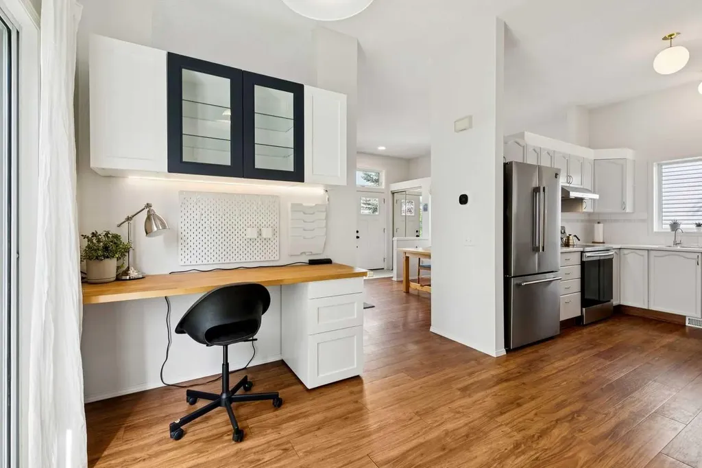 98 River Rock Way SE Calgary AB T2C 4H1
