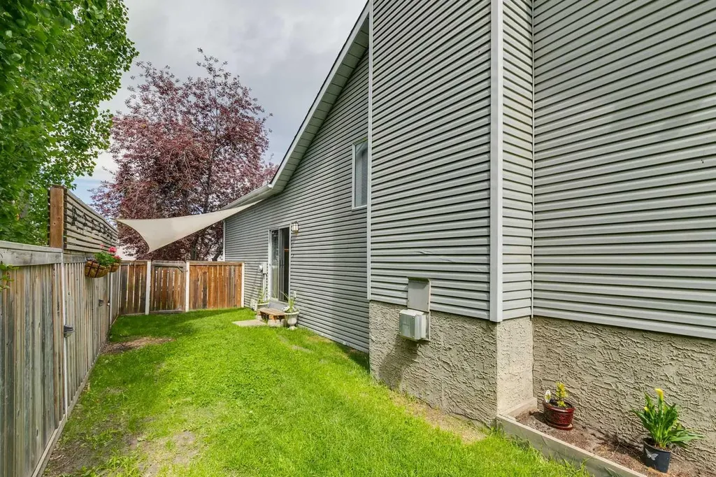 98 River Rock Way SE Calgary AB T2C 4H1