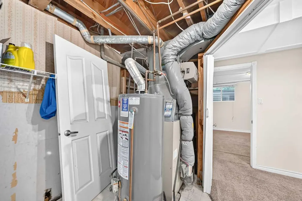 4628 Verona Drive NW Calgary AB T3A 0P4
