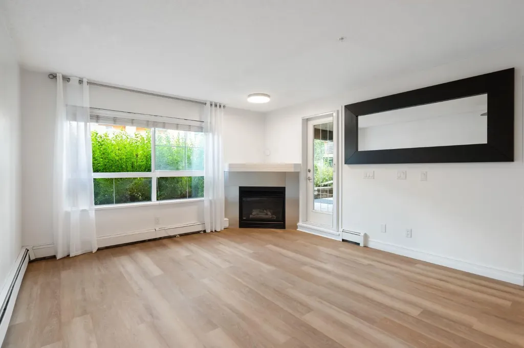25 Richard Place SW Calgary AB T3E 7N1