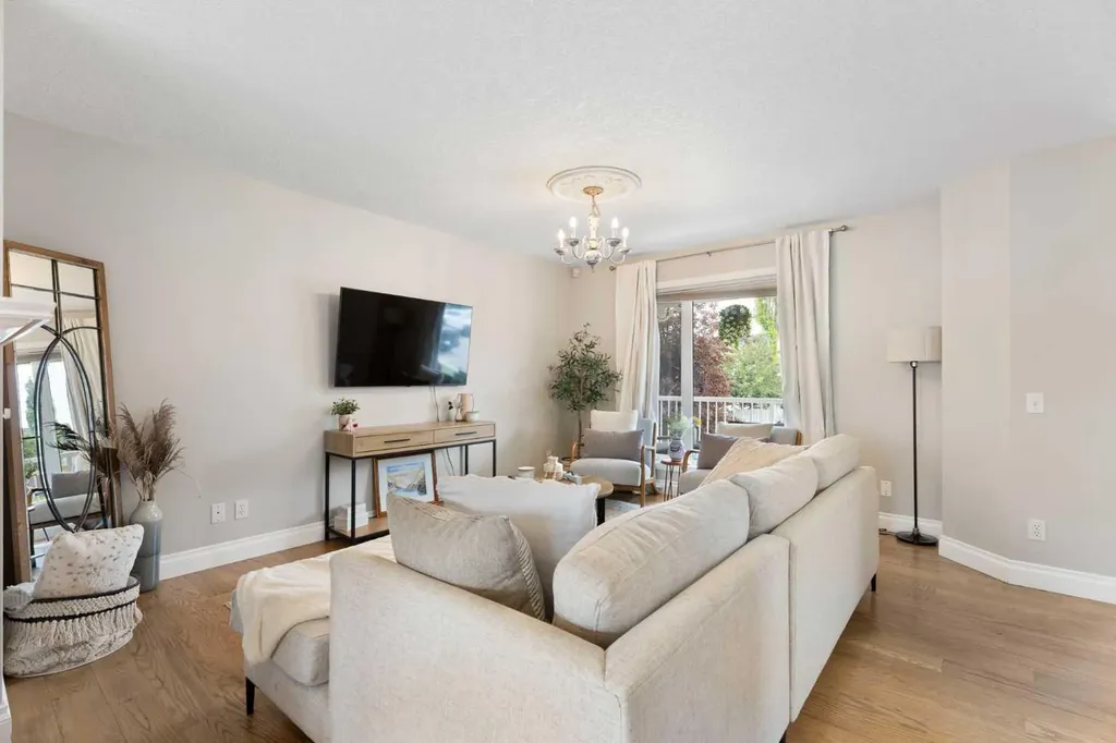 130 Tuscany Valley Drive NW Calgary AB T3L 2C1