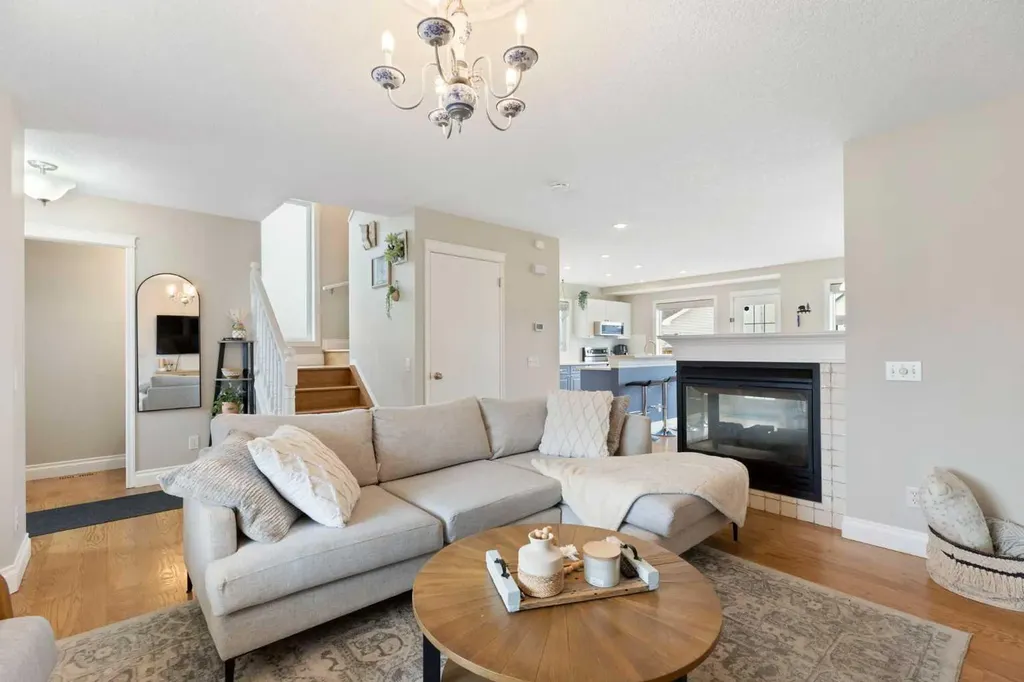 130 Tuscany Valley Drive NW Calgary AB T3L 2C1