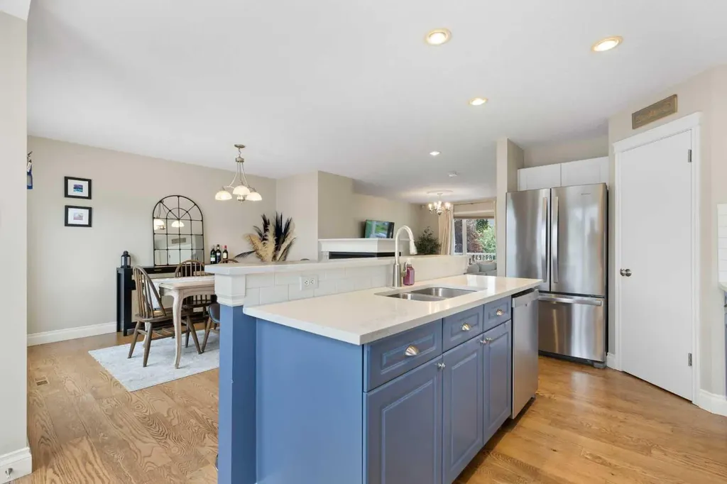 130 Tuscany Valley Drive NW Calgary AB T3L 2C1