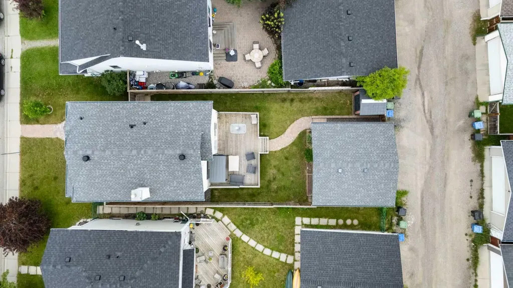 130 Tuscany Valley Drive NW Calgary AB T3L 2C1