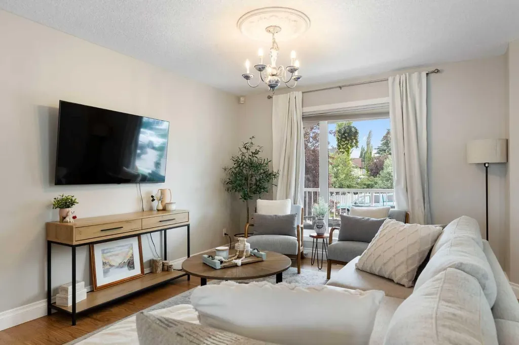 130 Tuscany Valley Drive NW Calgary AB T3L 2C1