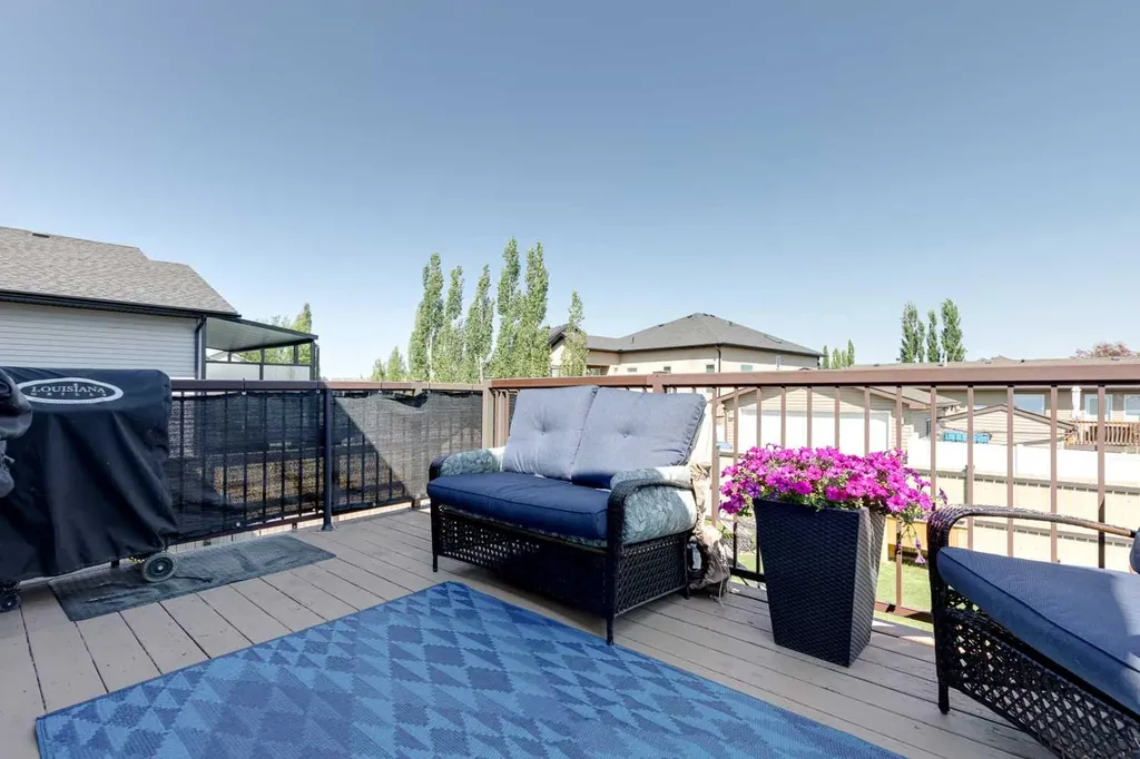 800 Carriage Lane Place N Carstairs AB T0M 0N0
