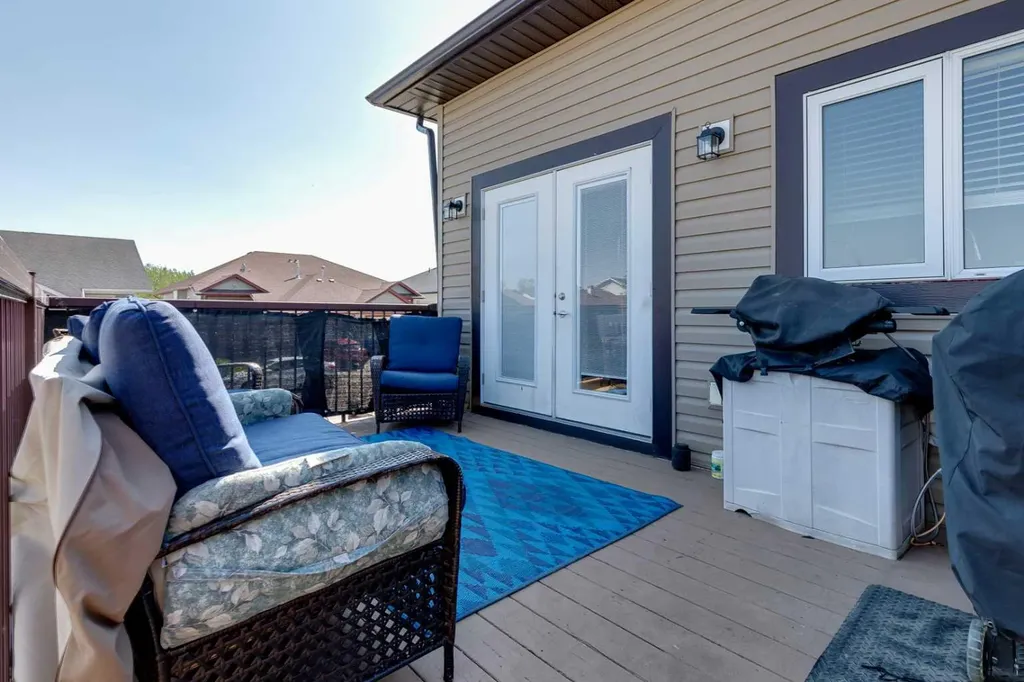 800 Carriage Lane Place N Carstairs AB T0M 0N0