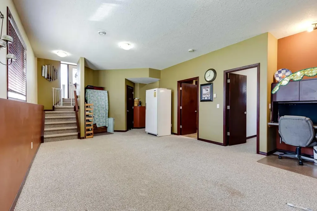 800 Carriage Lane Place N Carstairs AB T0M 0N0