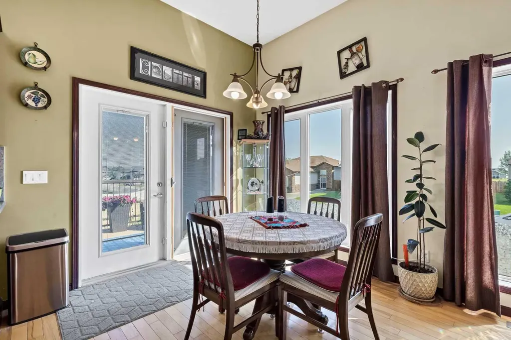 800 Carriage Lane Place N Carstairs AB T0M 0N0