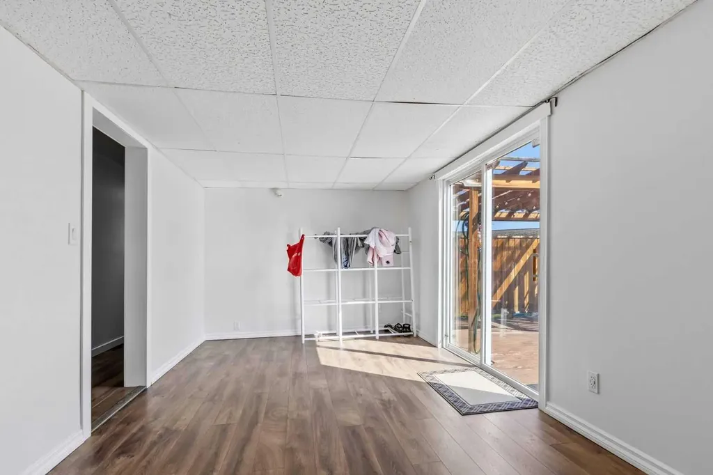 240 Grandview Crescent Fort Mcmurray AB T9H 4X8