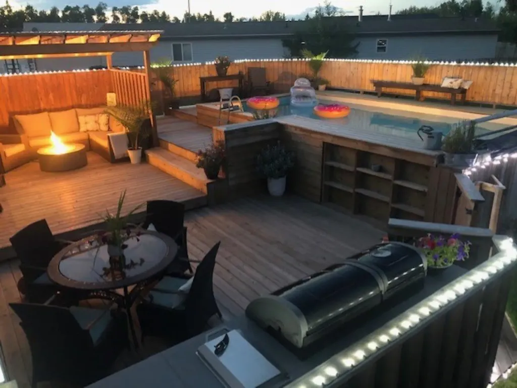 240 Grandview Crescent Fort Mcmurray AB T9H 4X8
