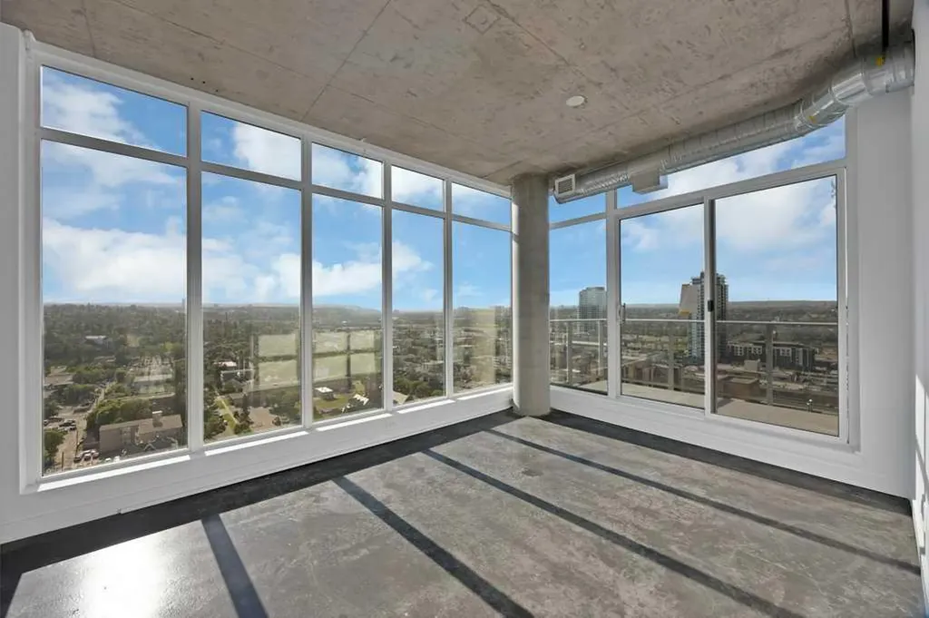 1319 14 Avenue SW Calgary AB T3C 0W3
