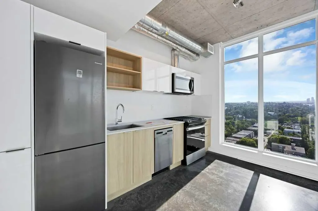 1319 14 Avenue SW Calgary AB T3C 0W3