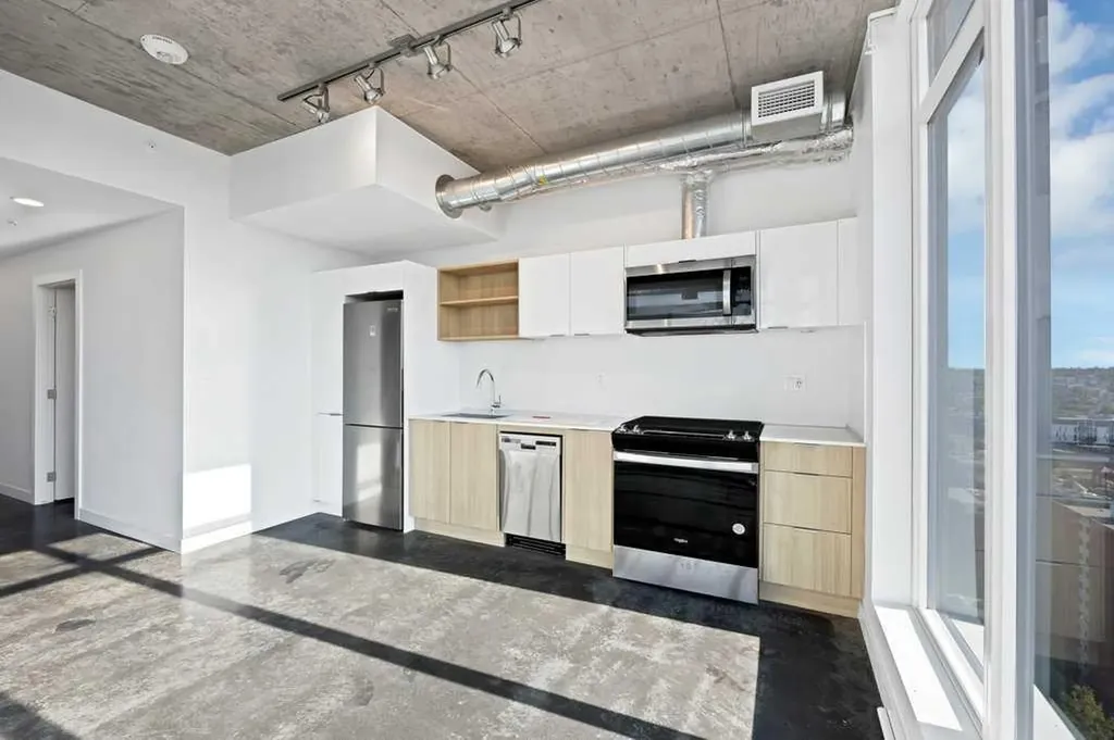 1319 14 Avenue SW Calgary AB T3C 0W3