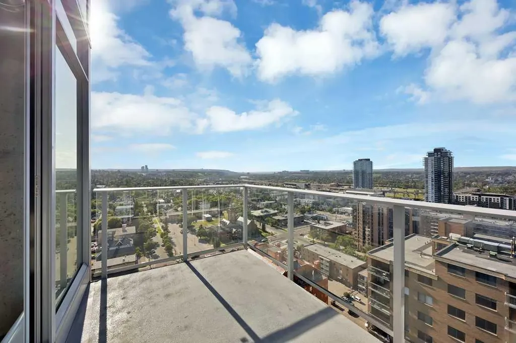 1319 14 Avenue SW Calgary AB T3C 0W3