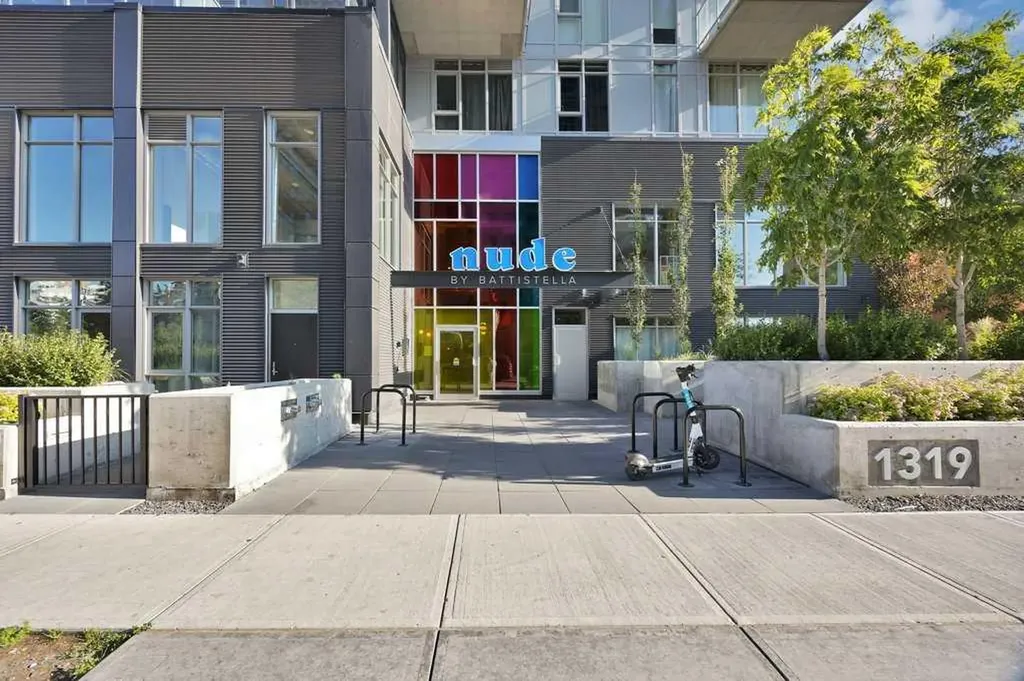 1319 14 Avenue SW Calgary AB T3C 0W3