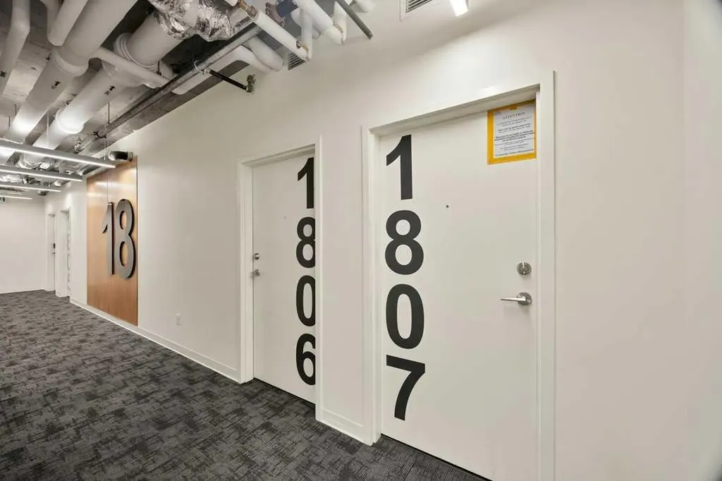 1319 14 Avenue SW Calgary AB T3C 0W3