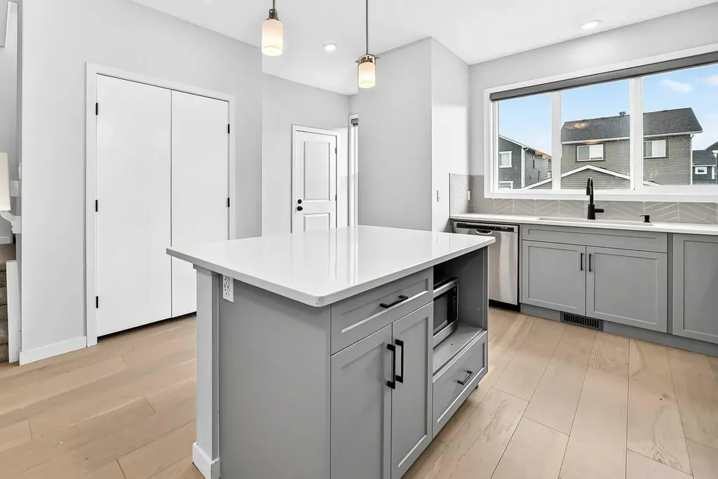 113 Midtown Close SW Airdrie AB T4B5G9