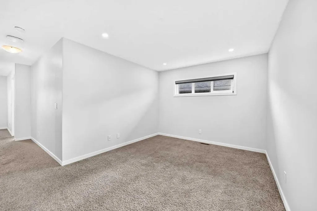 113 Midtown Close SW Airdrie AB T4B5G9