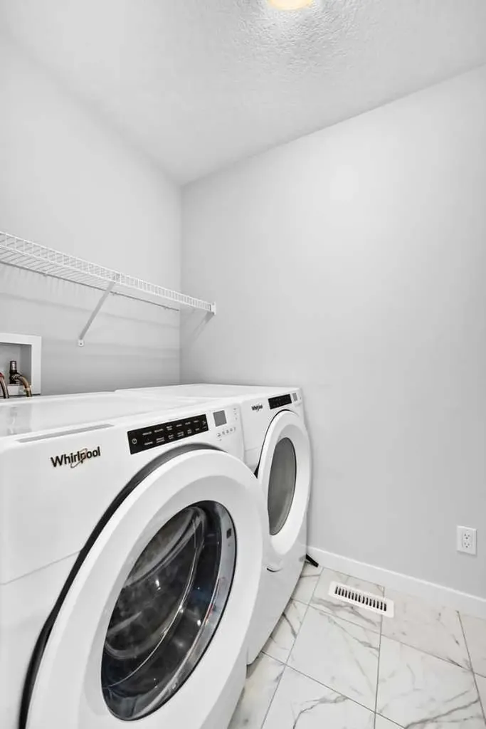 113 Midtown Close SW Airdrie AB T4B5G9