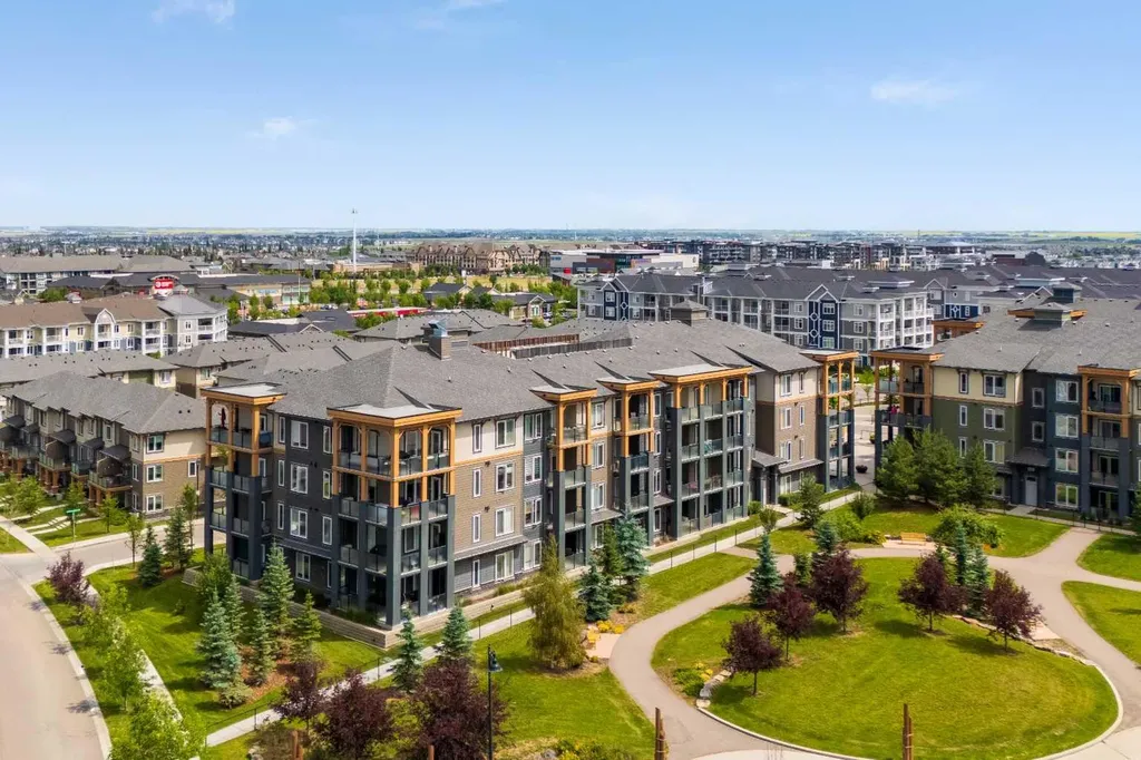 300 Auburn Meadows Manor SE Calgary AB T3M 2Y3