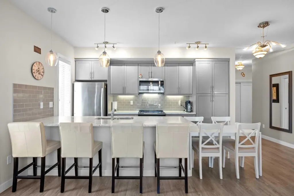 300 Auburn Meadows Manor SE Calgary AB T3M 2Y3
