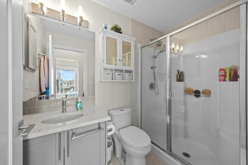 300 Auburn Meadows Manor SE Calgary AB T3M 2Y3