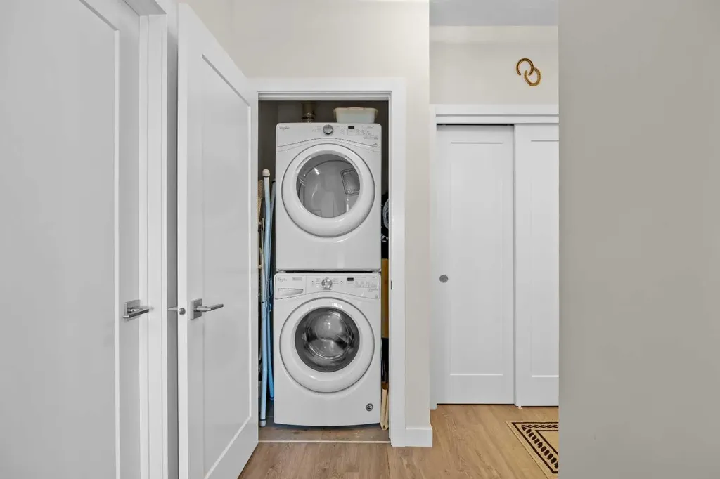 300 Auburn Meadows Manor SE Calgary AB T3M 2Y3