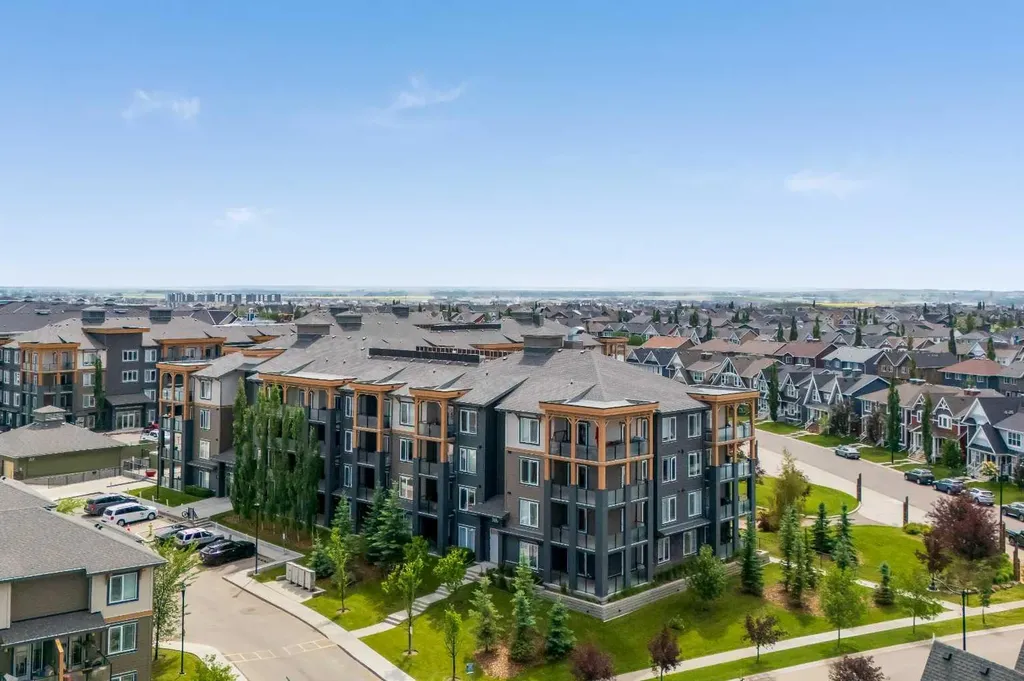 300 Auburn Meadows Manor SE Calgary AB T3M 2Y3