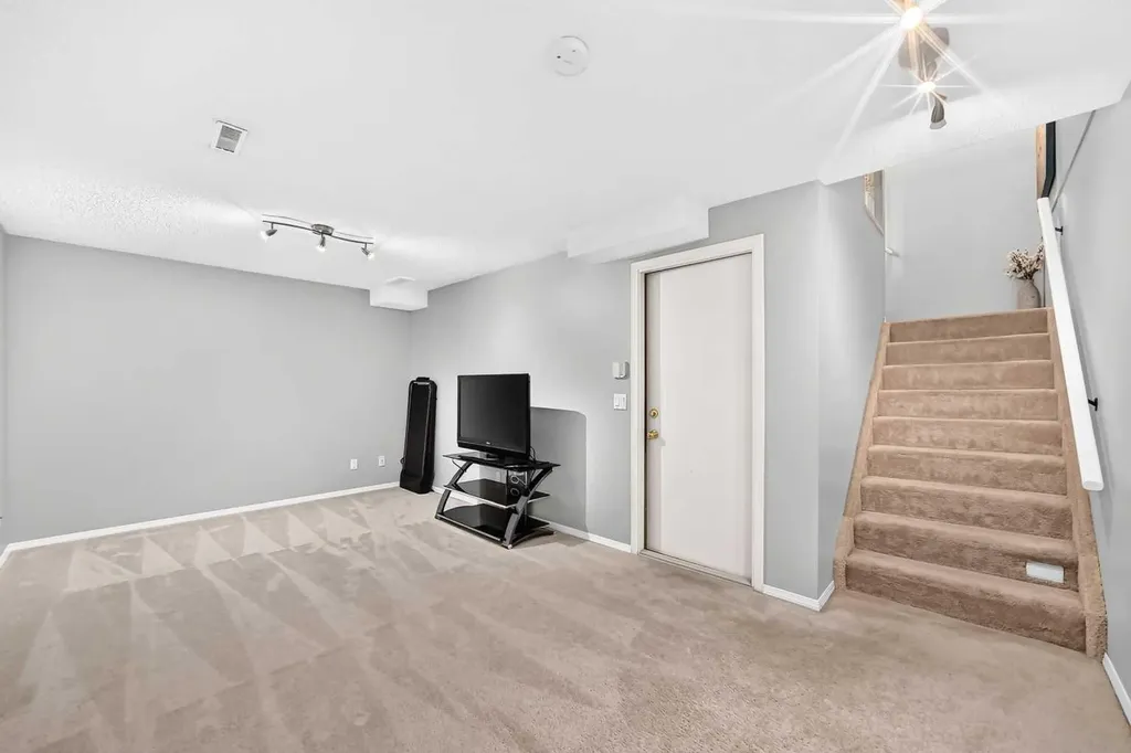 114 Patina Park SW Calgary AB T3H 3E3