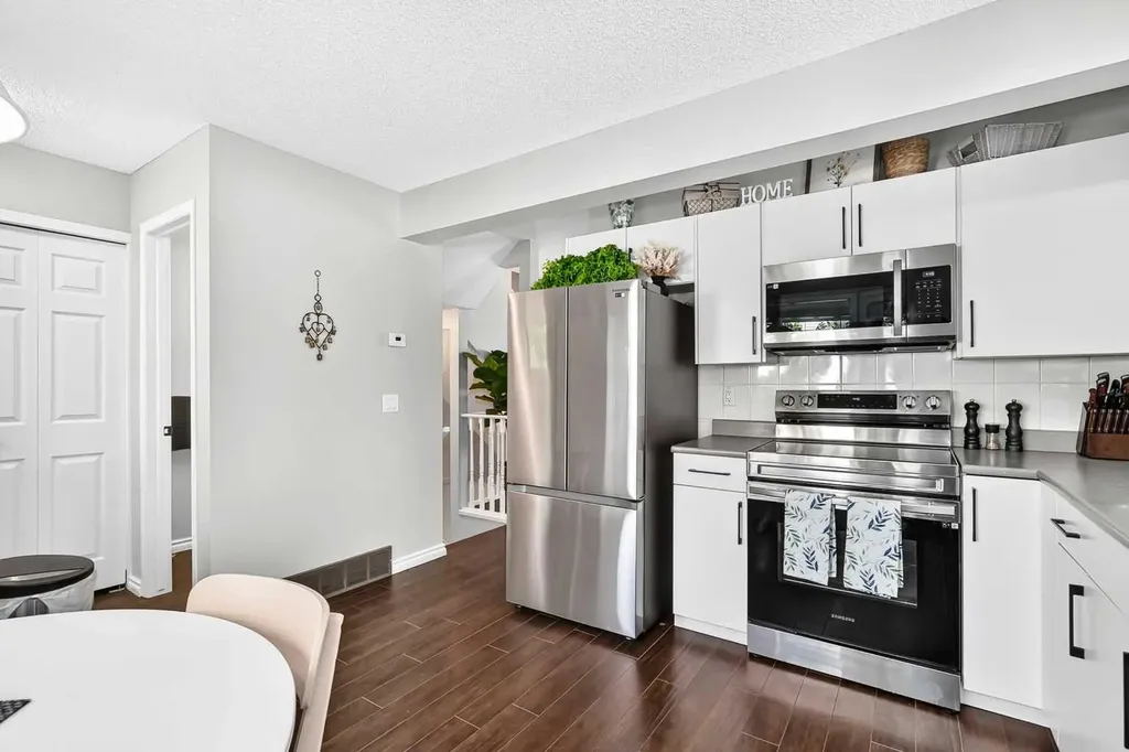 114 Patina Park SW Calgary AB T3H 3E3