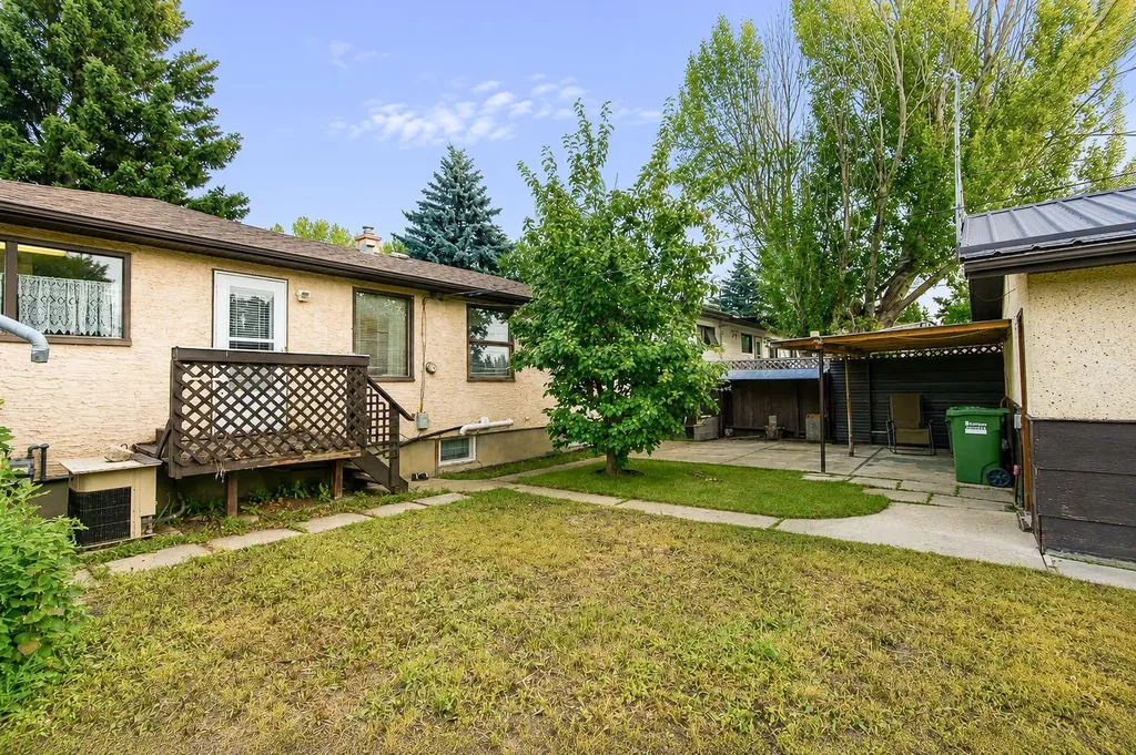 5539 38 Street Red Deer AB T4N 0X7