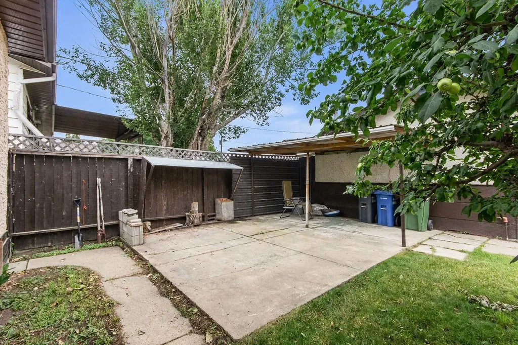 5539 38 Street Red Deer AB T4N 0X7