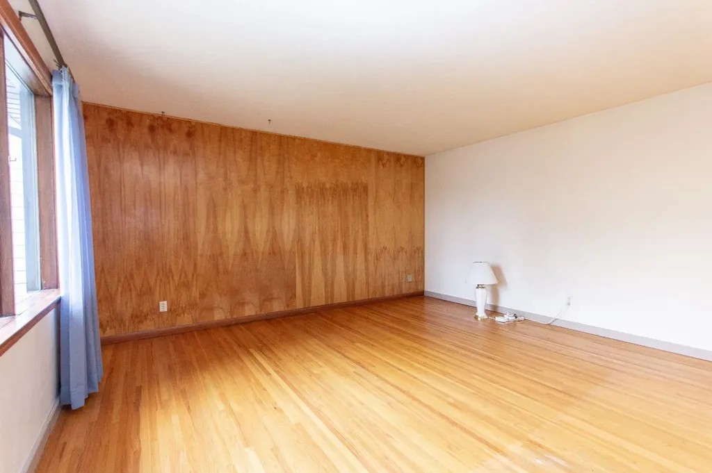 5539 38 Street Red Deer AB T4N 0X7