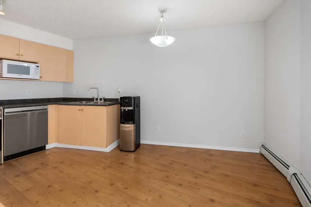 1620 70 Street SE Calgary AB T2A 7Z2