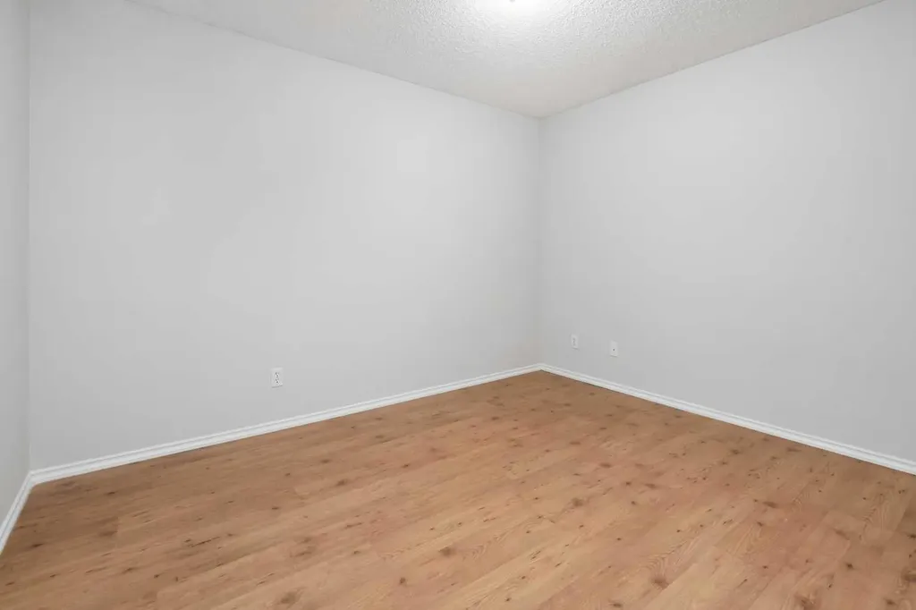 1620 70 Street SE Calgary AB T2A 7Z2