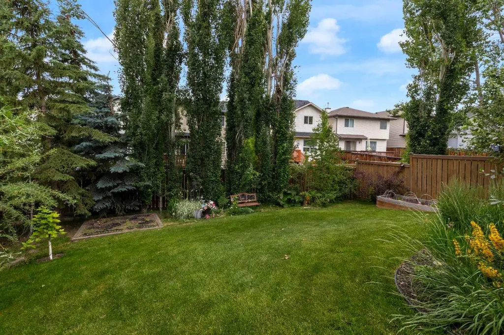 264 Tuscany Ridge View NW Calgary AB T3L 2J7