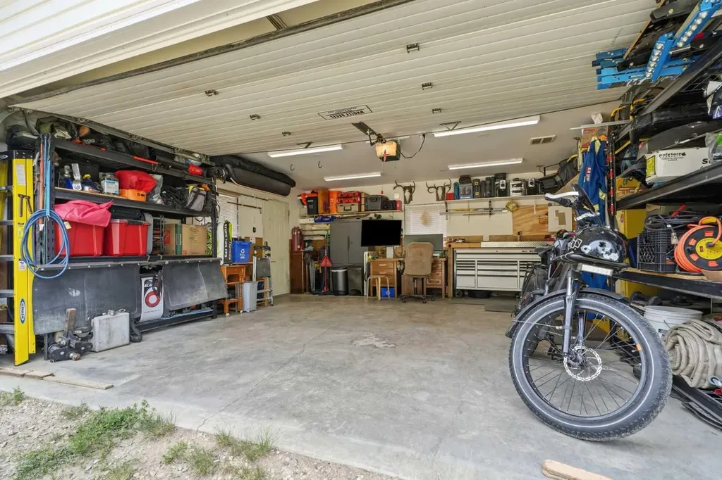 19 Ralston Crescent Red Deer AB T4P3Y5