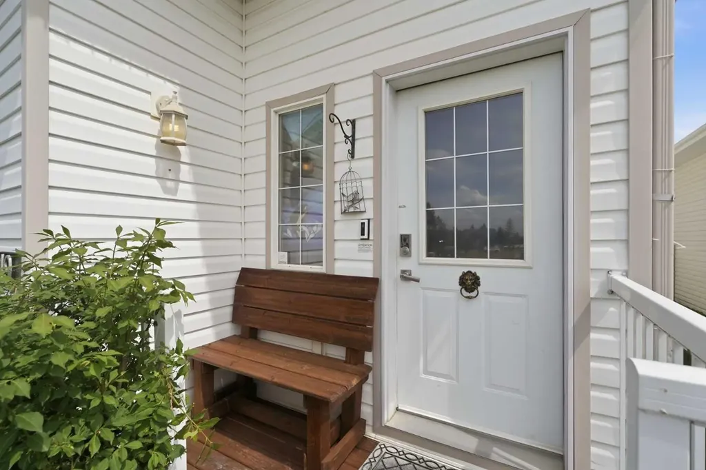 19 Ralston Crescent Red Deer AB T4P3Y5