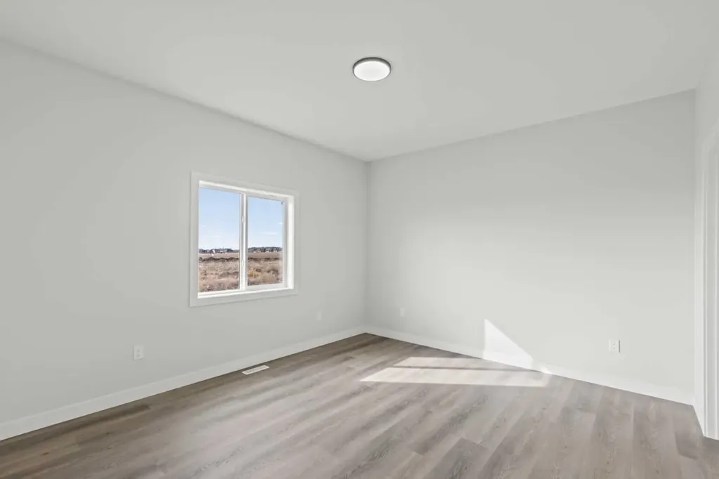8734 83 Avenue Grande Prairie AB T8V 6J3