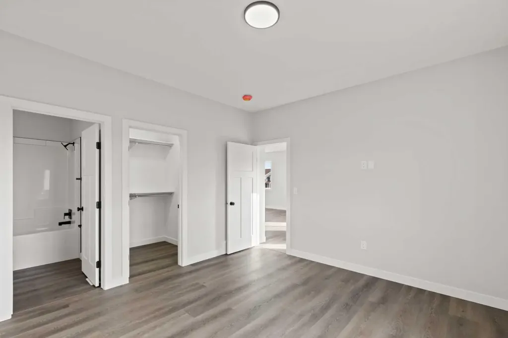 8734 83 Avenue Grande Prairie AB T8V 6J3