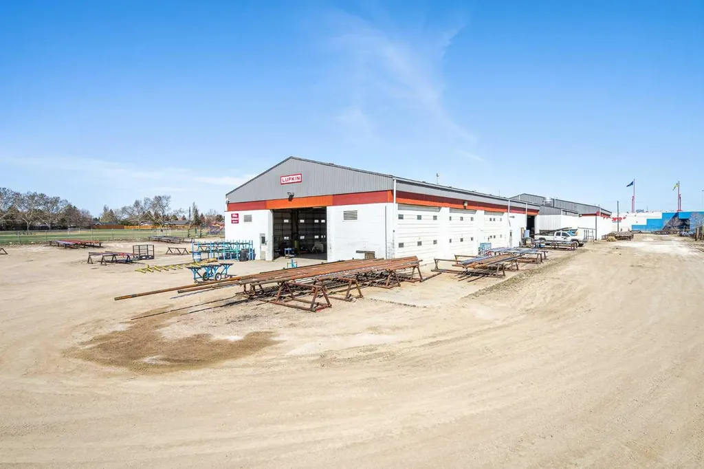 5109 41 Street Lloydminster AB T9V 1P7